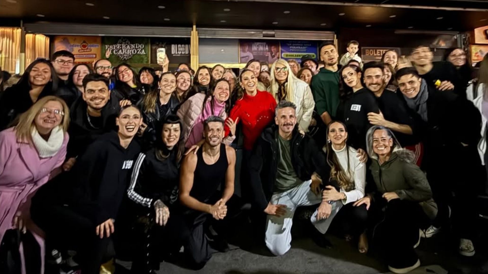 El gesto de Noelia Marzol tras tener que suspender la función por el corte de electricidad en calle Corrientes