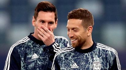 El Papu Gómez le declaró su amor a Lionel Messi: 