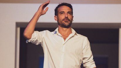 Pedro Alfonso cumplió un divertido desafío en Bondi: de qué trató