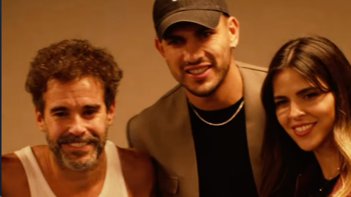 Leandro Paredes y Camila Galante, dupla fashionista en el teatro