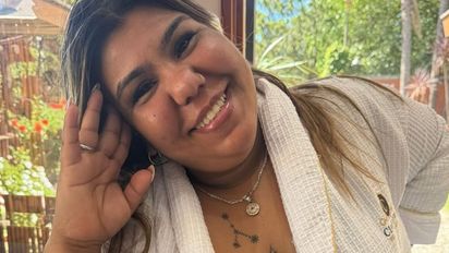 Camilota cumplió el sueño de volar en avión a los 32 años junto a su equipo