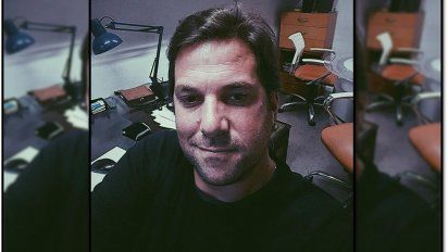 Conmoción por la muerte del escenógrafo de El Nueve Sebastián Seijas: Así lo despidieron sus compañeros