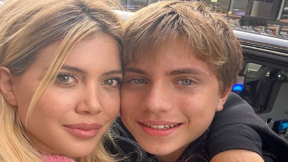 La Noticia Que Dio Wanda Nara Sobre Su Hijo Valentino: Fue Transferido...