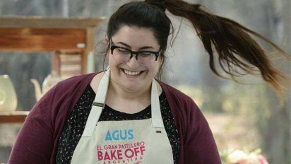 Agustina de Bake Off volvió a vender tortas en su pueblo