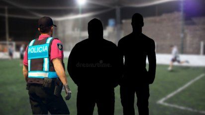 Escándalo: Actores juegan al fútbol con la policía y todo termina a las trompadas