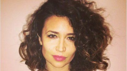 Julia Mengolini falleció su padre de Covid19