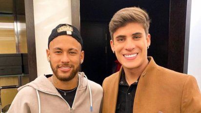 Neymar es denunciado por homofobia hacia el exnovio de su madre