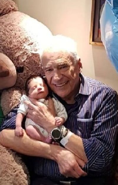 El doctor Alberto Cormillot junto a su hijo Emilio El doctor Alberto Cormillot junto a su hijo Emilio