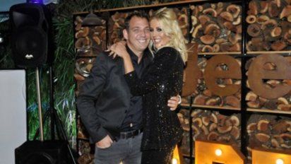 Barbie Simons se mostró feliz por el alta de su novio: