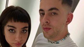 El cantante J Rei contó que lleva un botiquín a todos lados tras los embarazos ectópicos de María Becerra