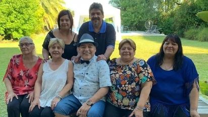 Familia de Maradona por primera vez en TV, tras muerte del diez