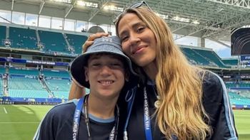 Jimena Barón: críticas en redes por compartir un chat con su hijo Momo de 12 años