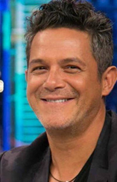 ¡Padre responsable! Alejandro Sanz destaca el uso de la mascarilla en su hijo ¡Padre responsable! Alejandro Sanz destaca el uso de la mascarilla en su hijo