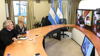 El Presidente Alberto Fernández y la primera dama Fabiola Yáñez mantuvieron una comunicación con comedores comunitarios