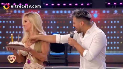 Luciana Salazar llega a los ensayos de La academia con 