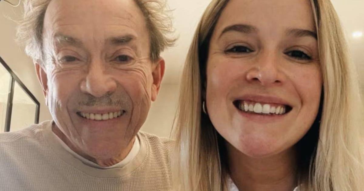 Aníbal Pachano recibe el alta tras fractura de hombro y celebra en familia con Sofía Pachano