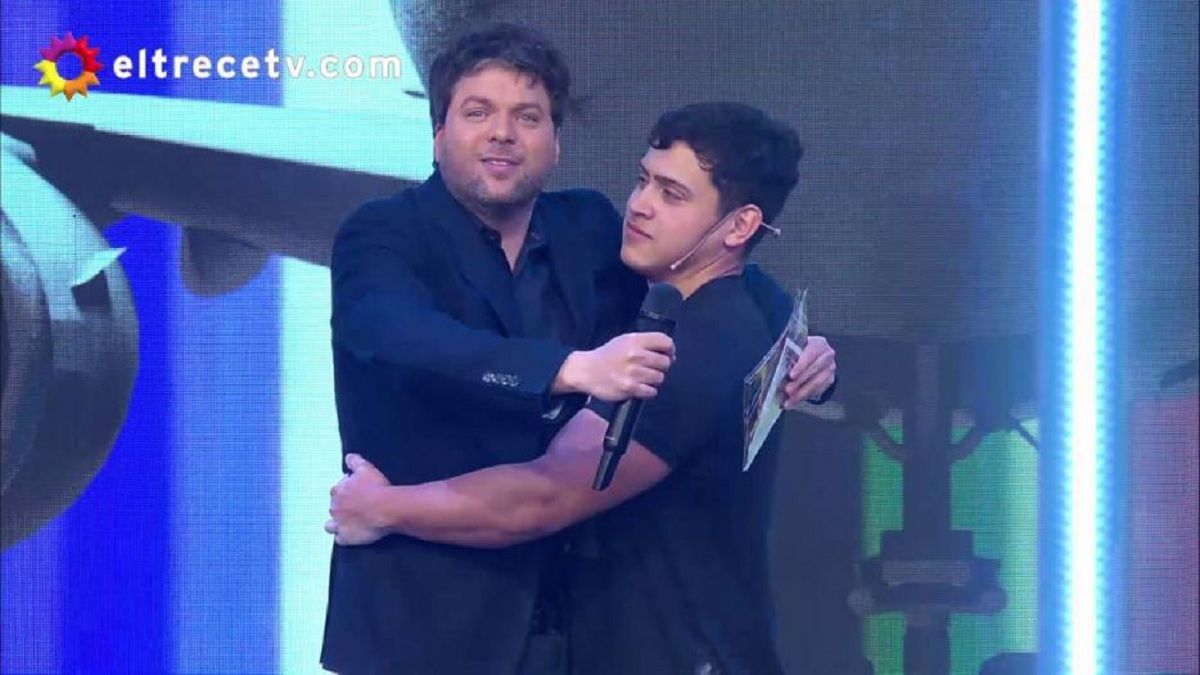 Guido Kaczka y Antúnez fueron sorprendidos por la doble de China Suárez